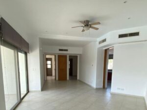 Departamento en renta en Isla Dorada Cancún con vista a la laguna, terraza y 3 recámaras