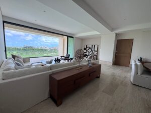 Departamentos de lujo en venta de 3 y 4 recámaras en La Vela Puerto Cancún con vista panorámica al mar