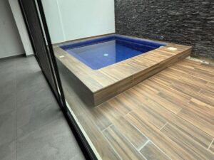Casa en venta en Cancún dentro de Residencial Aqua con alberca privada y vigilancia