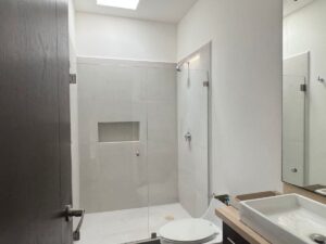 Casa en venta enAqua Residencial Cancún con amplios baños y tres habitaciones