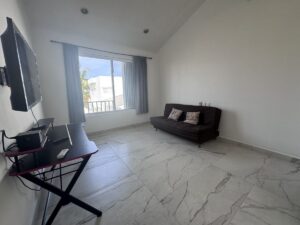 Residencia contemporánea en Cancún con espacios abiertos y excelente iluminación
