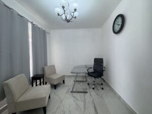 Residencia en Isla Dorada Cancún en renta con oficina, jardín y amenidades exclusivas