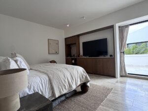 Residencia exclusiva en venta en Lagos del Sol Cancún con cinco amplias recámaras